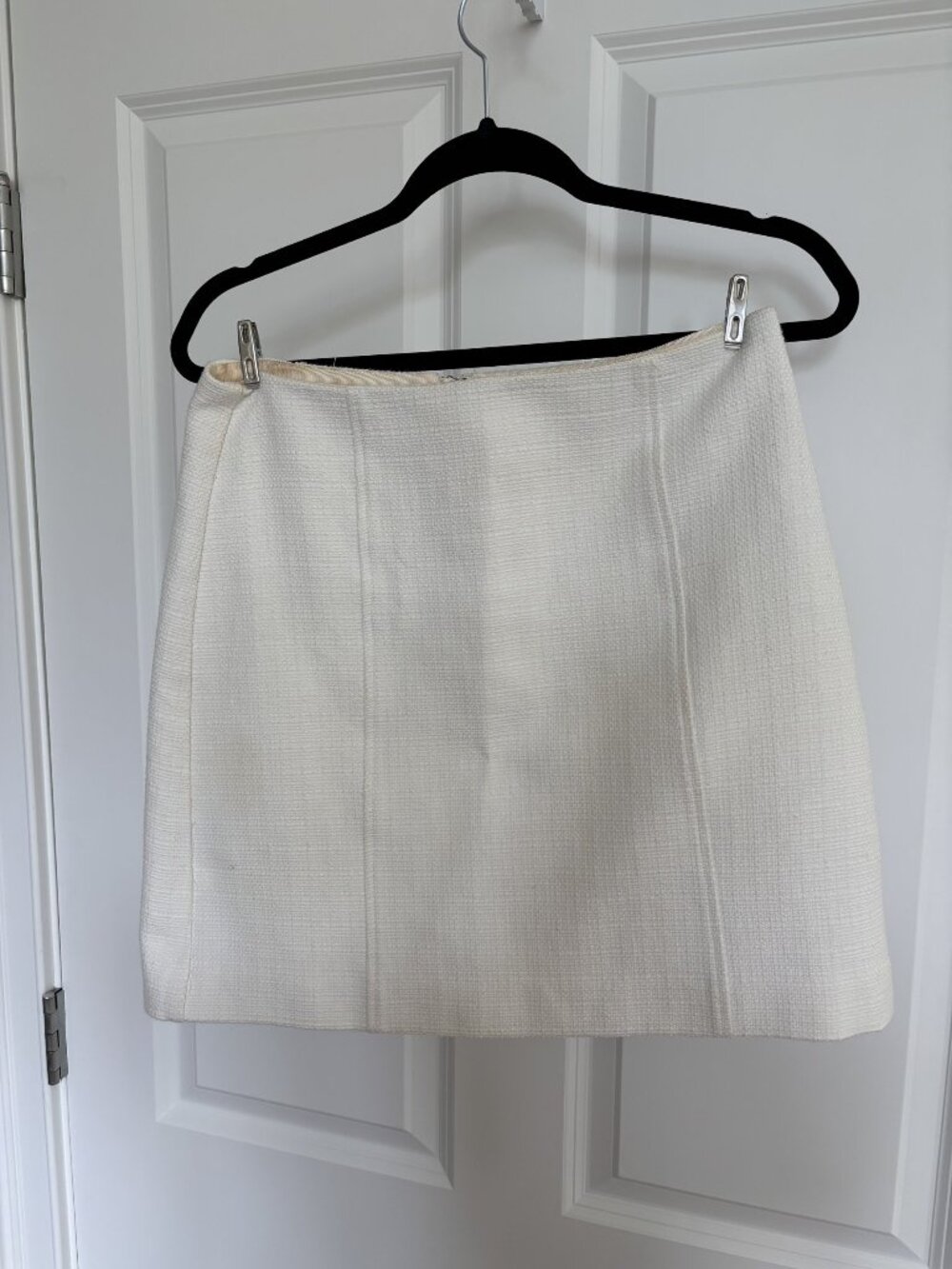 LOFT Ivory Textured Woven Mini Skirt, Size 6